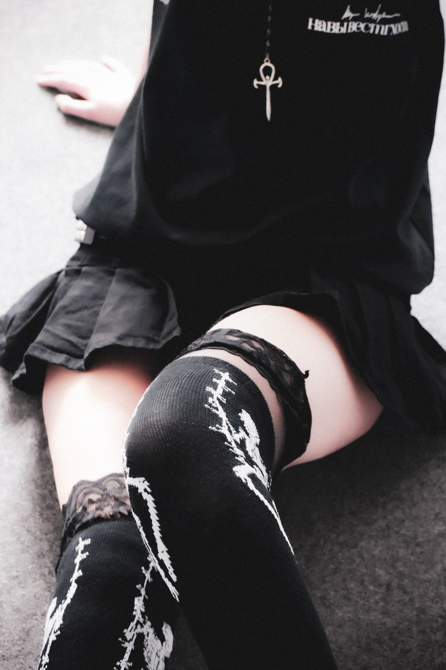 HORRORKID OVERKNEES